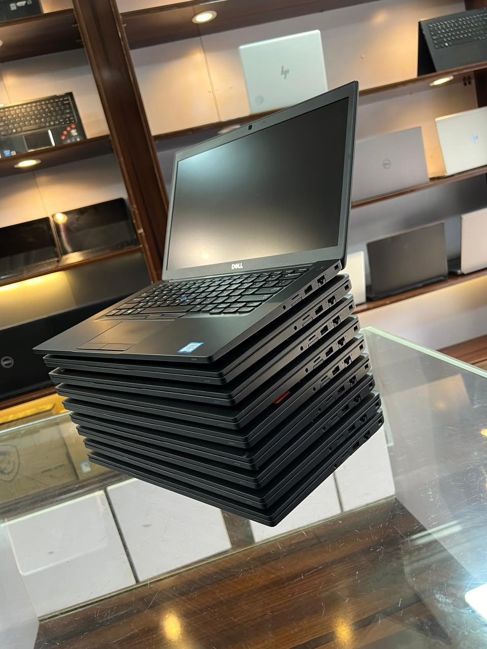 Dell latitude 7490 - Image 2